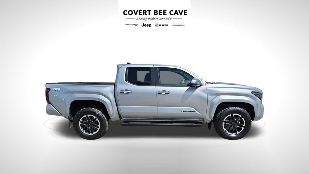 Used 2024 Toyota Tacoma TRD Sport image 12