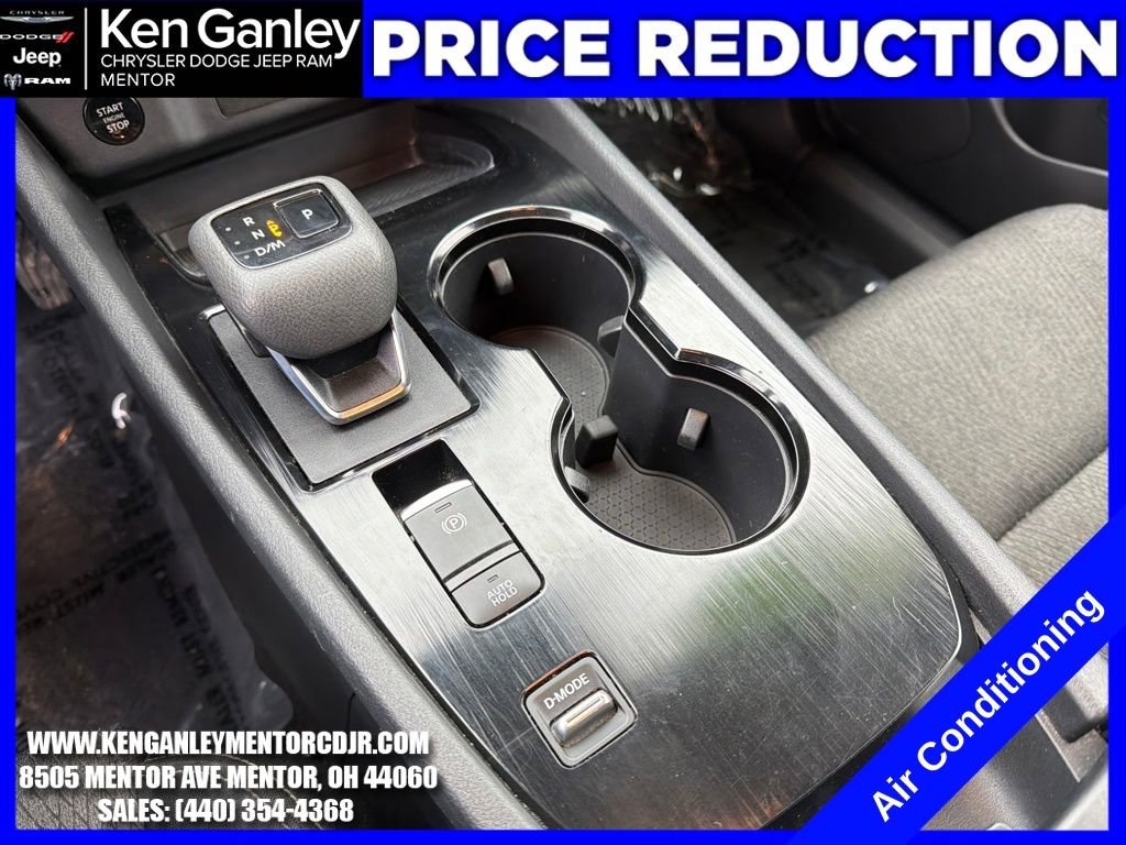 Used 2024 Nissan Rogue SV image 16