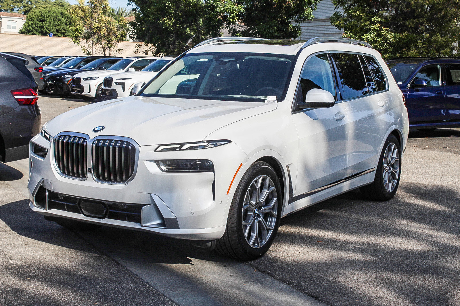 New 2026 BMW X7 xDrive40i image 3