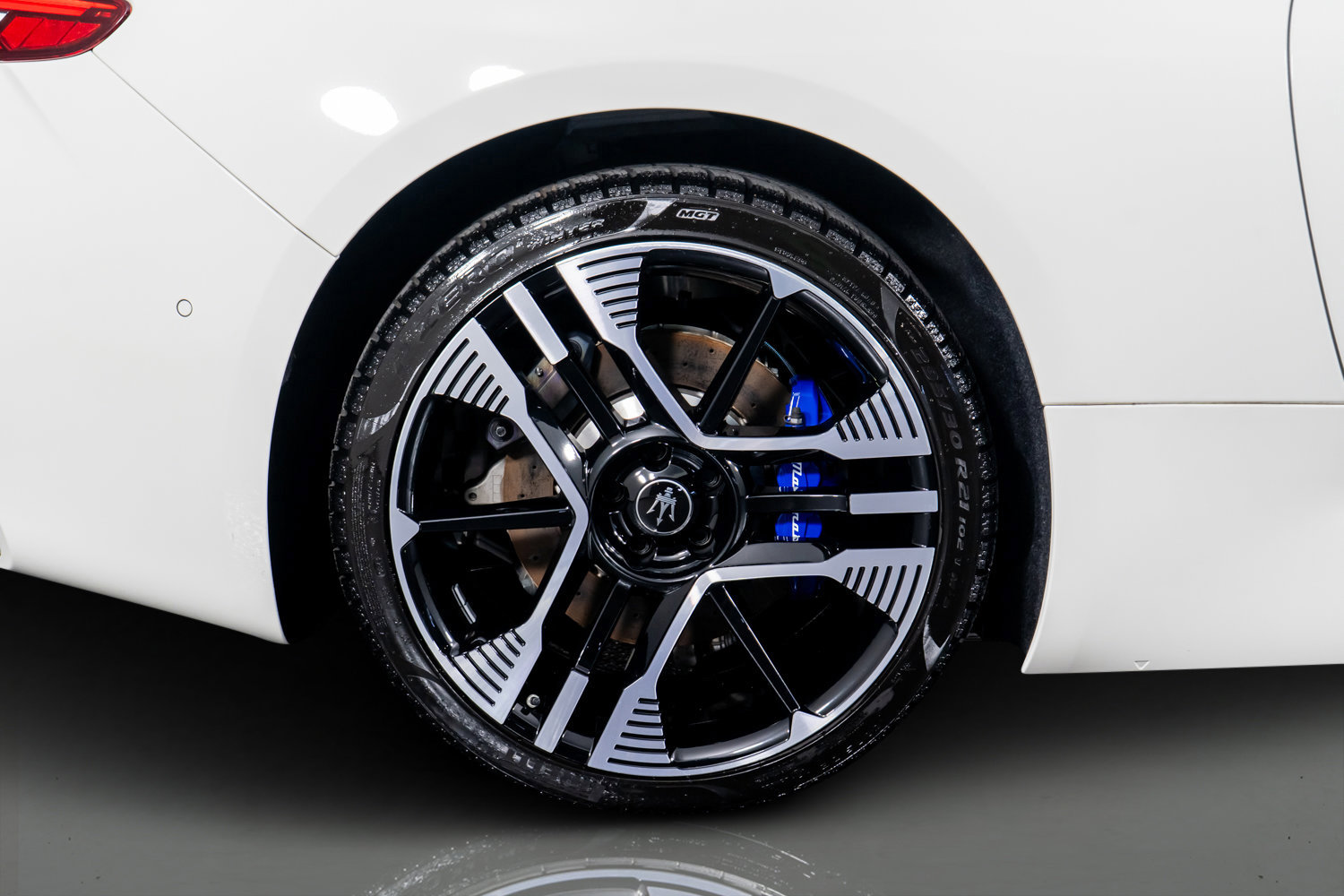 Used 2024 Maserati GranTurismo Folgore image 9