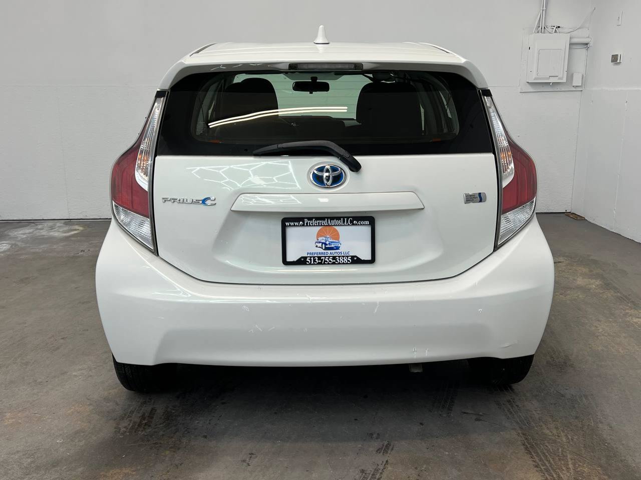Used 2016 Toyota Prius C Two FWD image 5