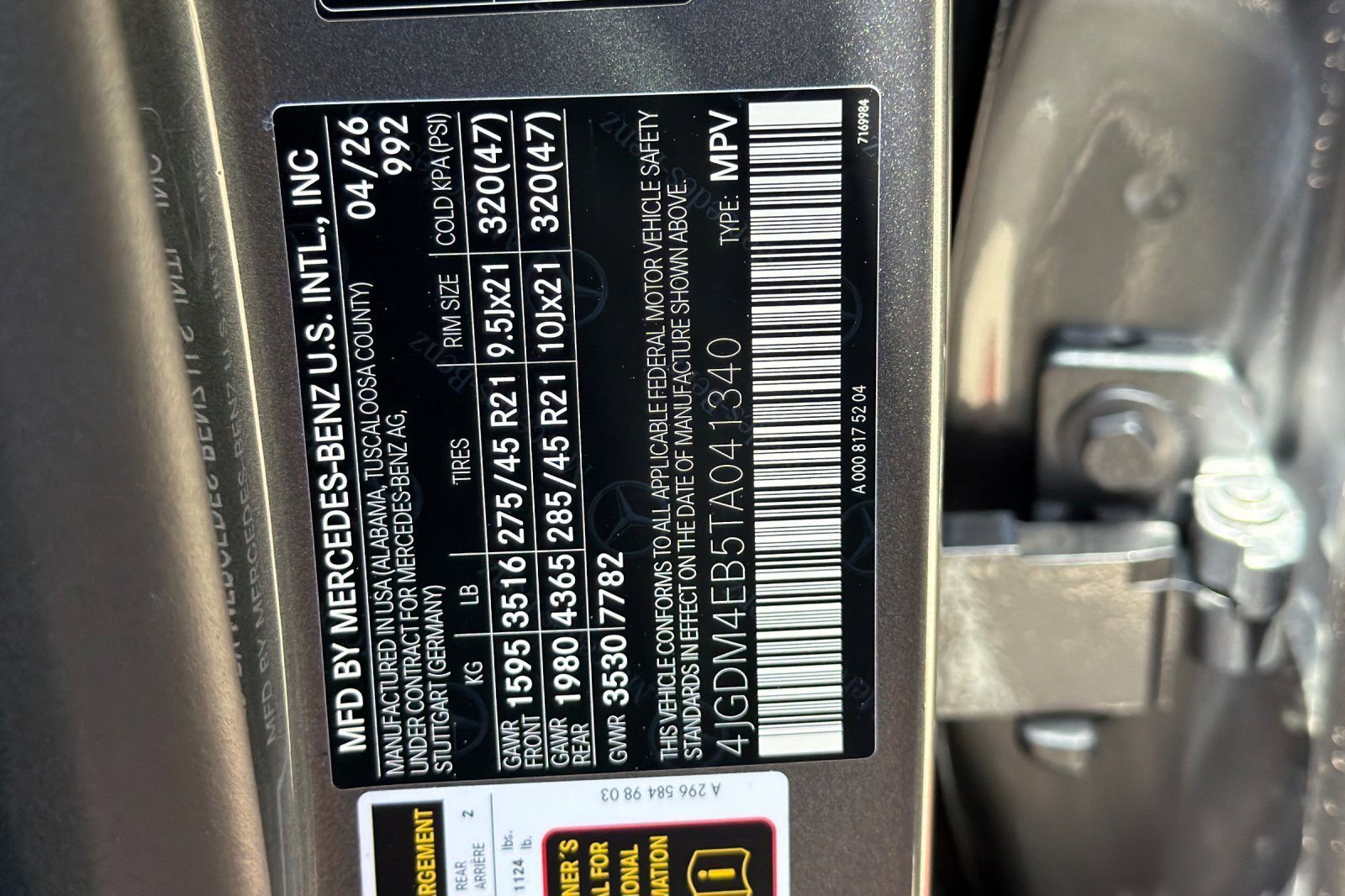 New 2026 Mercedes-Benz EQS 550 4MATIC SUV image 28