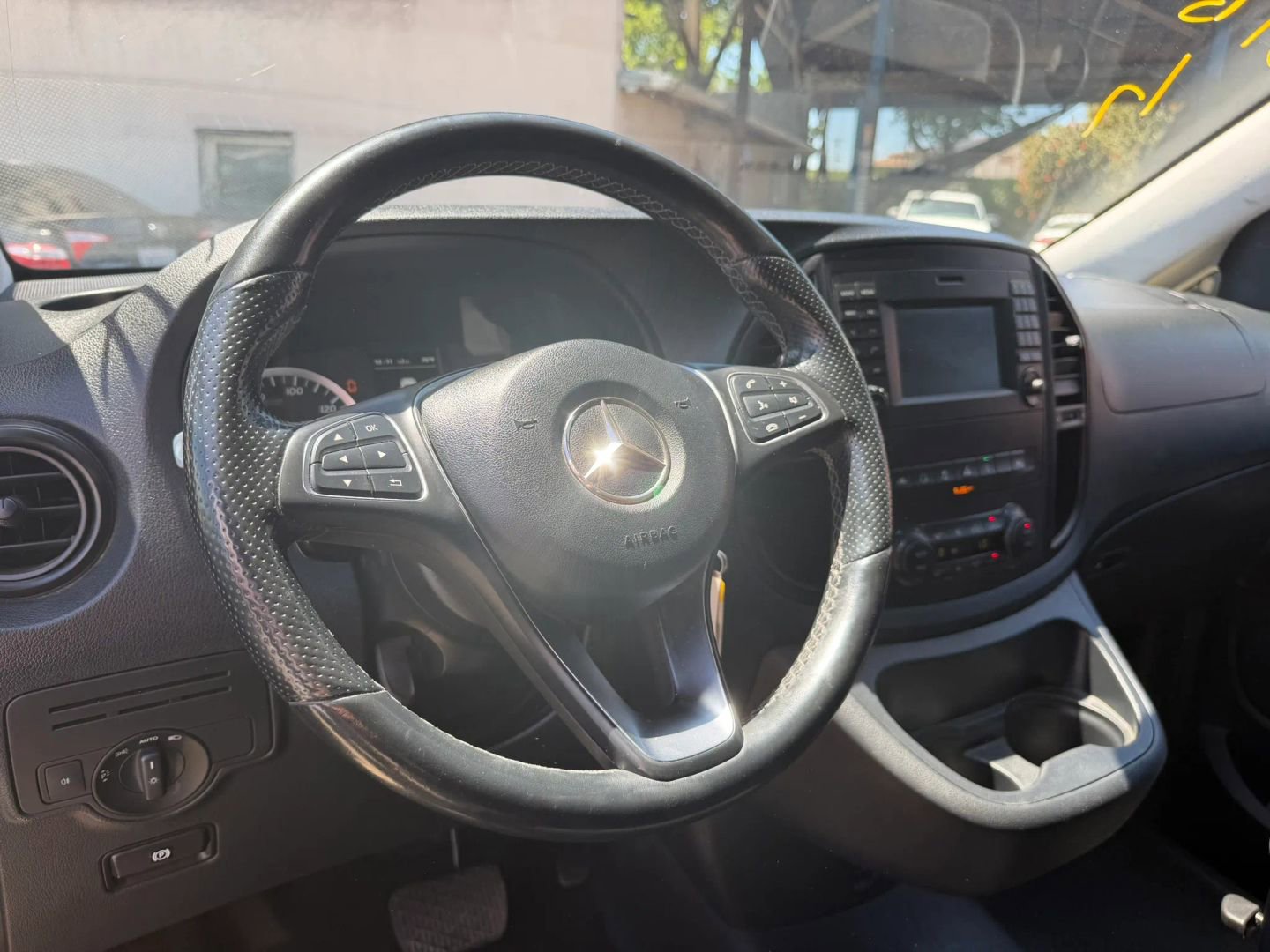 Used 2019 Mercedes-Benz Metris Passenger image 11