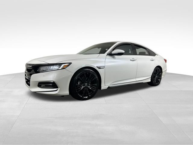 Used 2018 Honda Accord Touring image 2