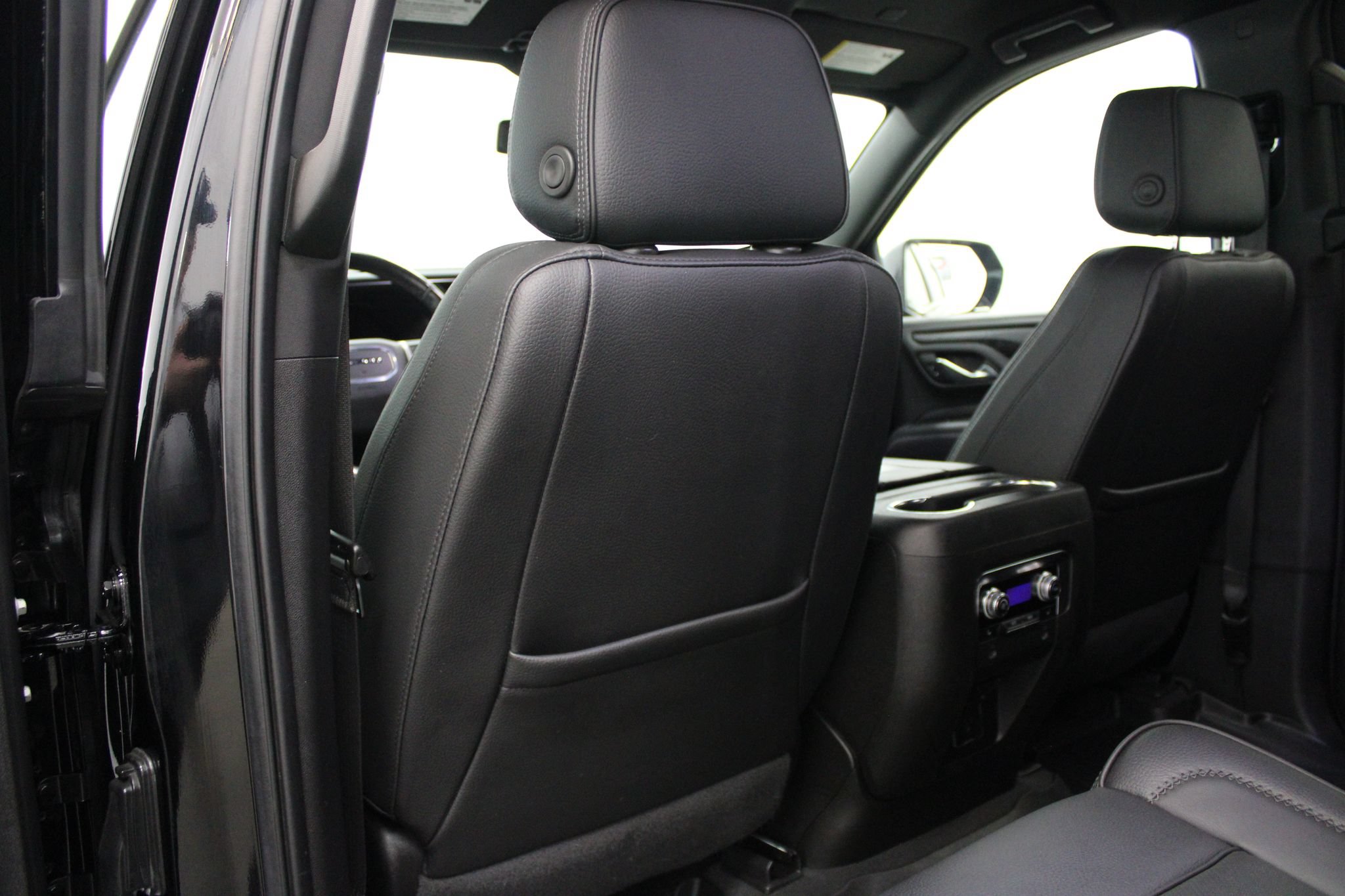 Used 2022 GMC Yukon XL Denali AWD/4WD image 21