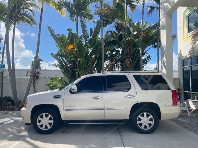 Used 2013 Cadillac Escalade 2WD image 33