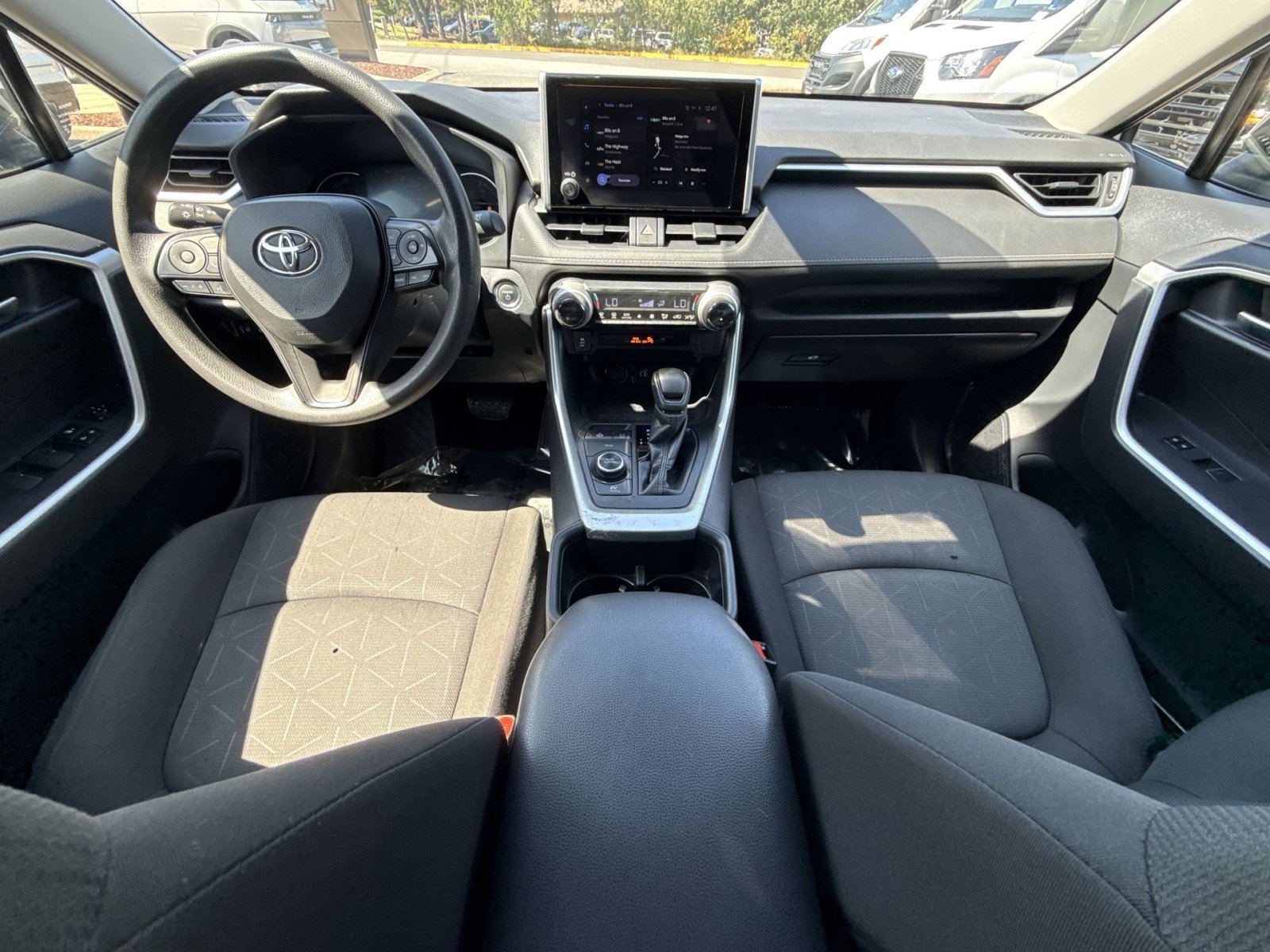Used 2025 Toyota RAV4 XLE AWD/4WD image 21