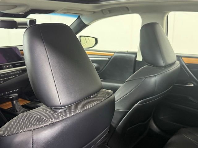 Used 2020 Lexus ES 350 w/ Accessory Package FWD image 25