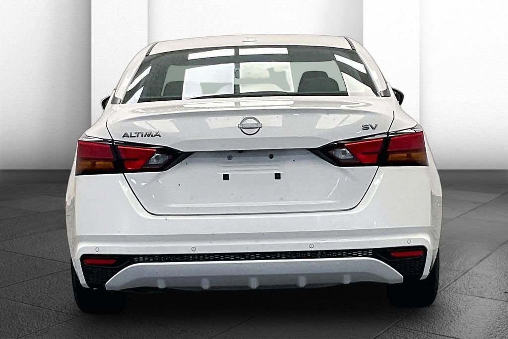Certified 2024 Nissan Altima 2.5 SV FWD image 3