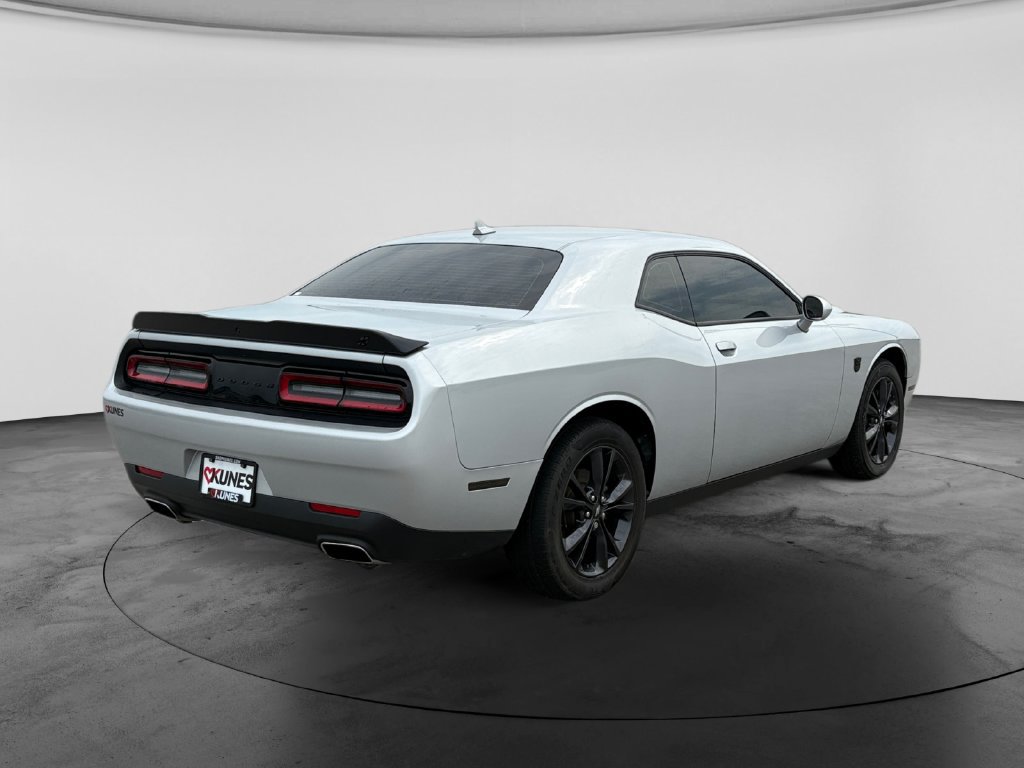 Used 2023 Dodge Challenger SXT w/ Blacktop Package AWD/4WD image 9