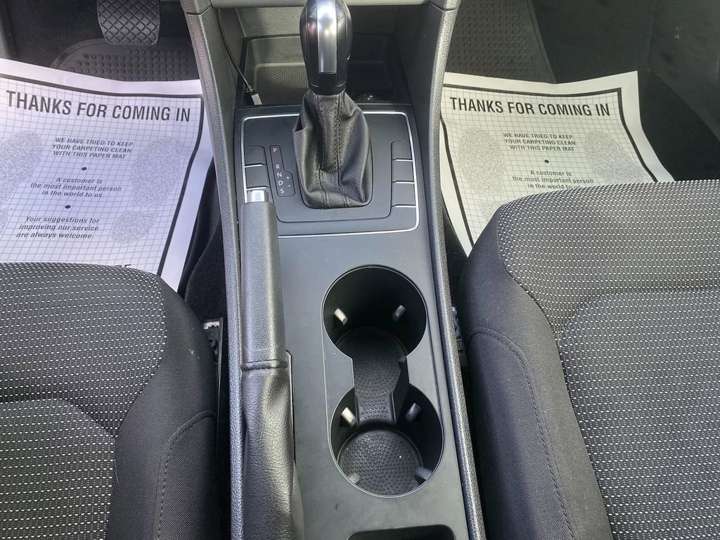 Used 2018 Volkswagen Passat 2.0T S image 22