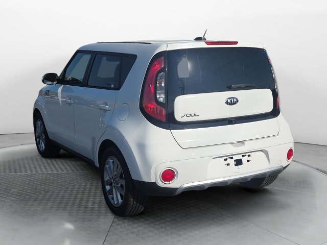 Used 2017 Kia Soul + FWD image 3