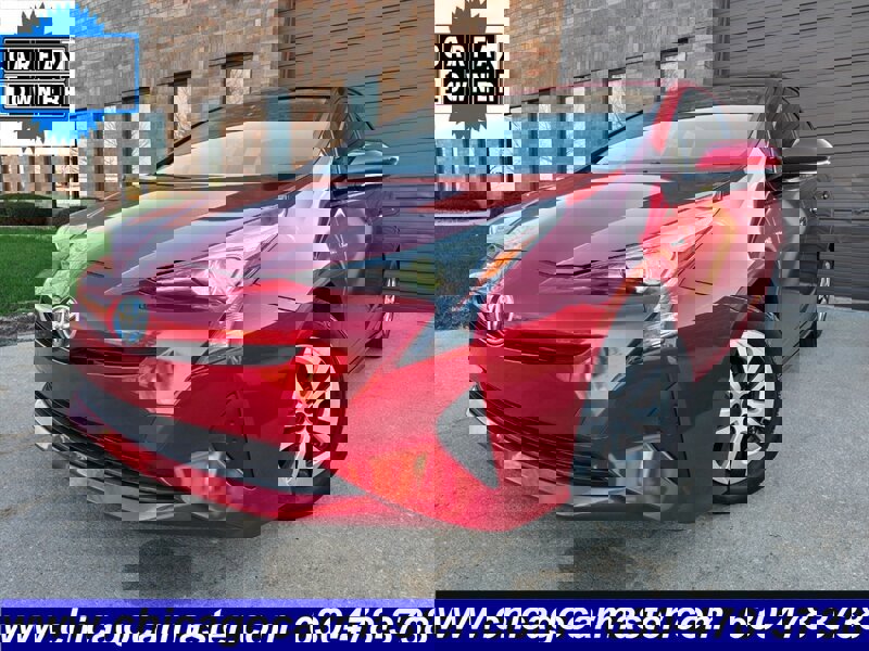 Used 2016 Toyota Prius Three image 1