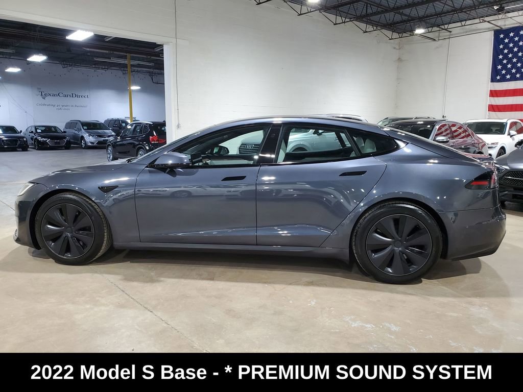 Used 2022 Tesla Model S image 12