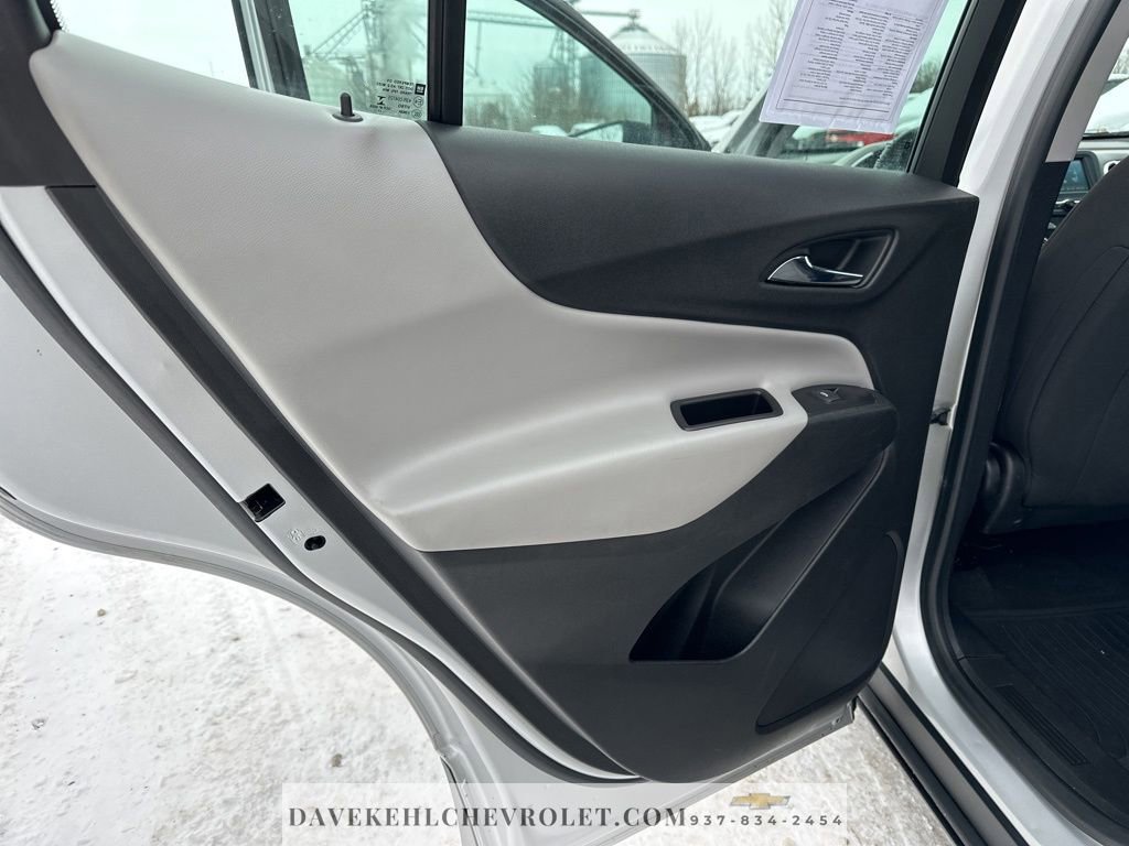 Used 2018 Chevrolet Equinox LS image 14