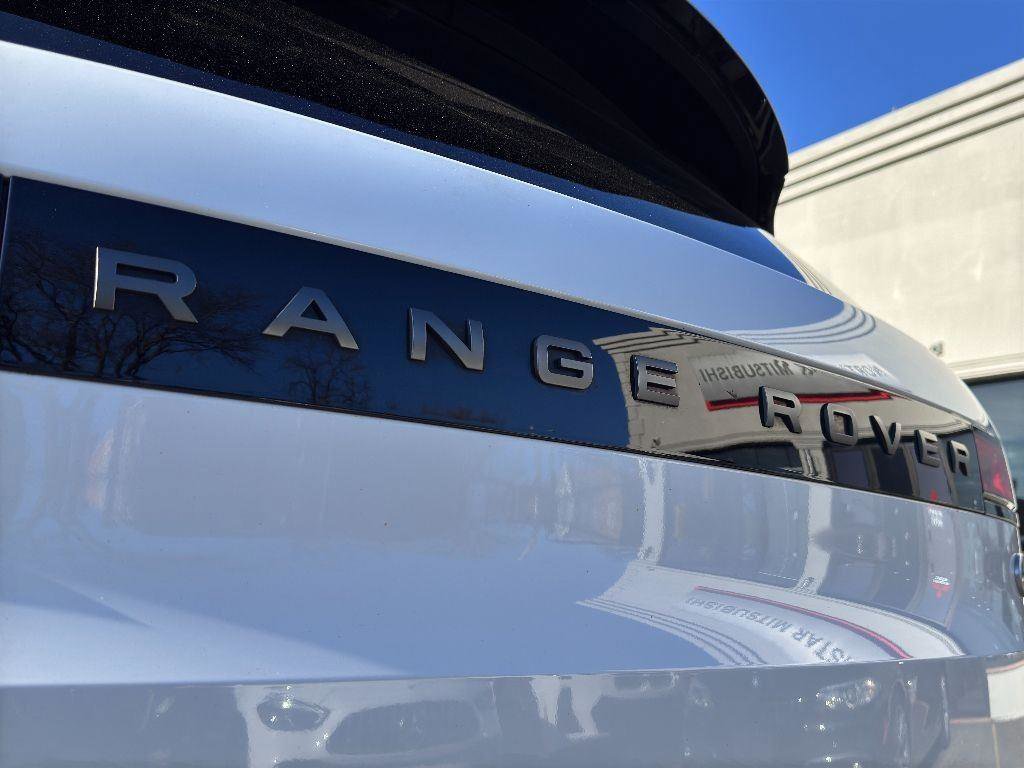 Used 2023 Land Rover Range Rover Sport SE Dynamic image 8