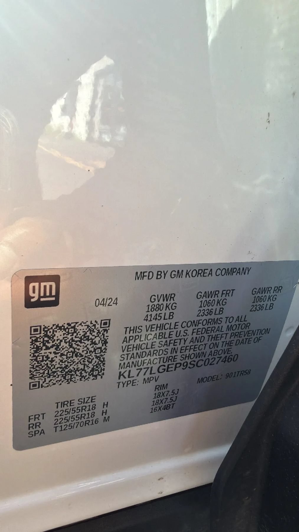 Used 2025 Chevrolet Trax RS FWD image 31