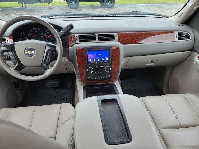 Used 2009 Chevrolet Tahoe LT w/ Luxury Package image 15