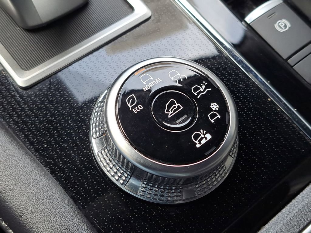 Used 2024 Mitsubishi Outlander SE image 14