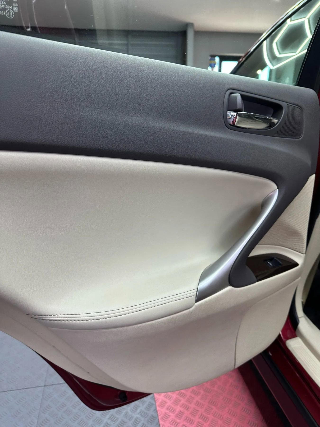 Used 2013 Lexus IS 250 w/ Premium Pkg Value Edition image 25