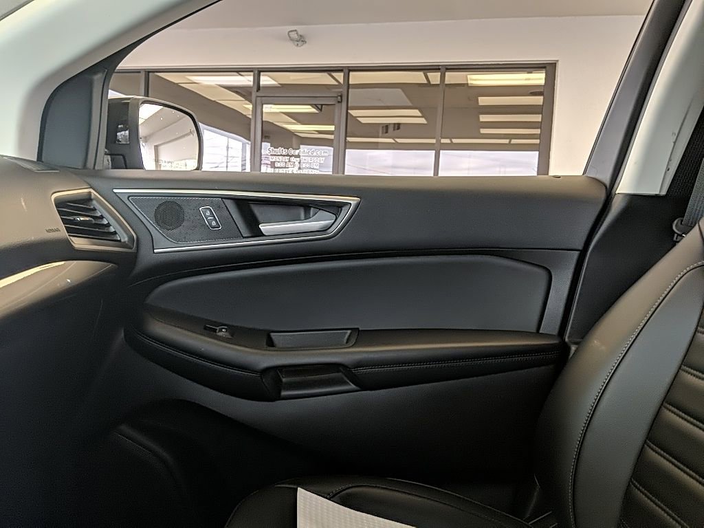 Used 2023 Ford Edge SEL image 22