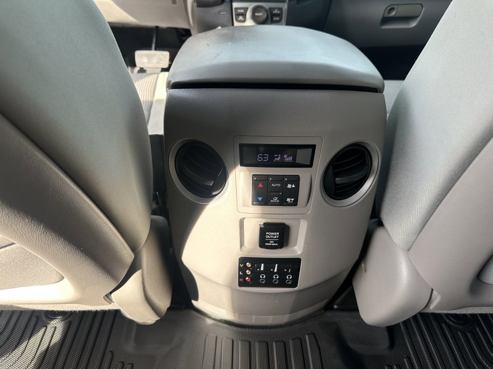 Used 2015 Honda Pilot SE image 14