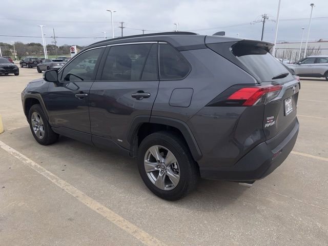 Used 2024 Toyota RAV4 XLE AWD/4WD image 3