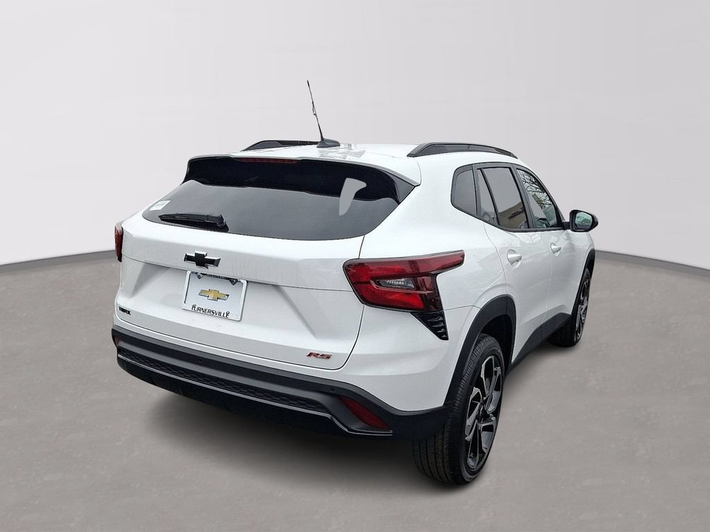 New 2026 Chevrolet Trax RS w/ Sunroof Package FWD image 4