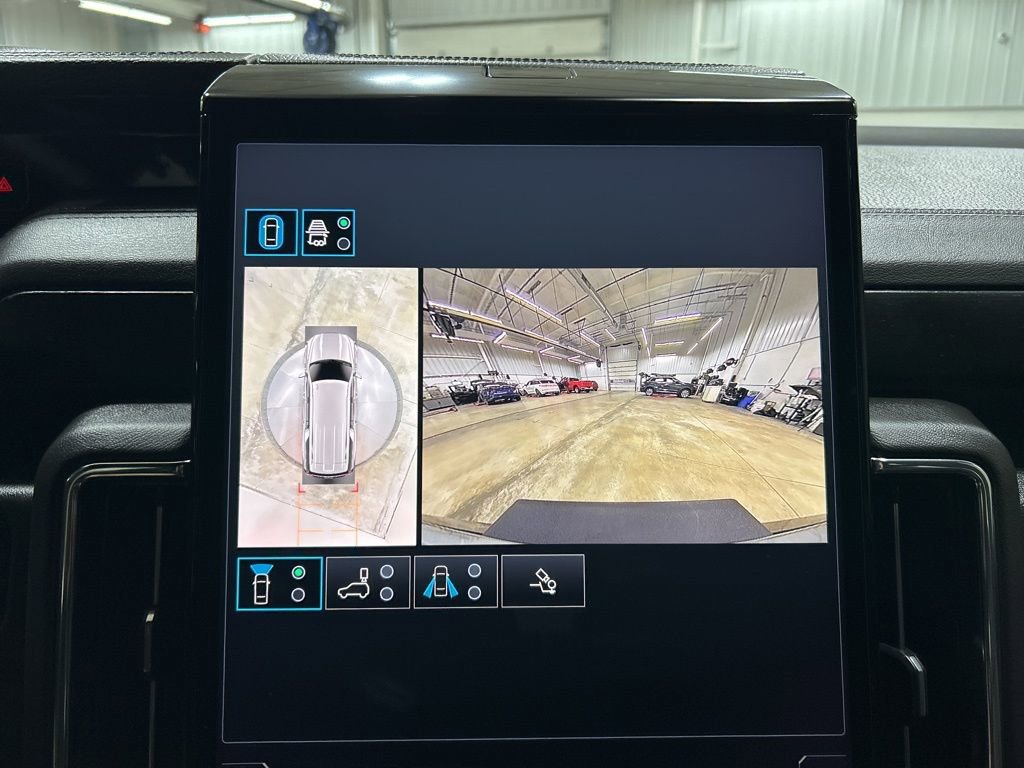 Used 2025 GMC Yukon XL Denali w/ LPO, Floor Liner Package image 22