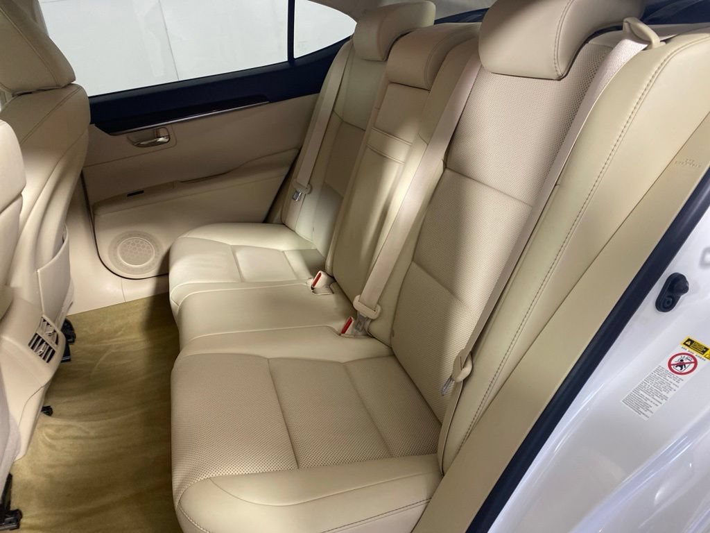 Used 2015 Lexus ES 350 w/ Premium Package FWD image 14