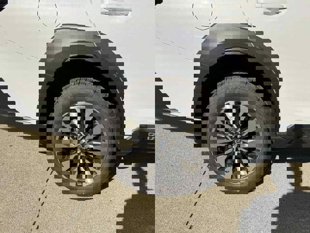 New 2025 Subaru Outback Limited image 12