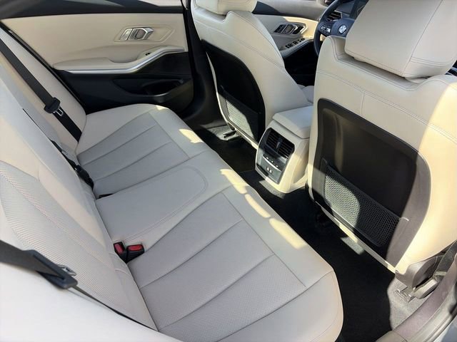 Used 2023 BMW 330i Sedan w/ Driving Assistance Package image 15