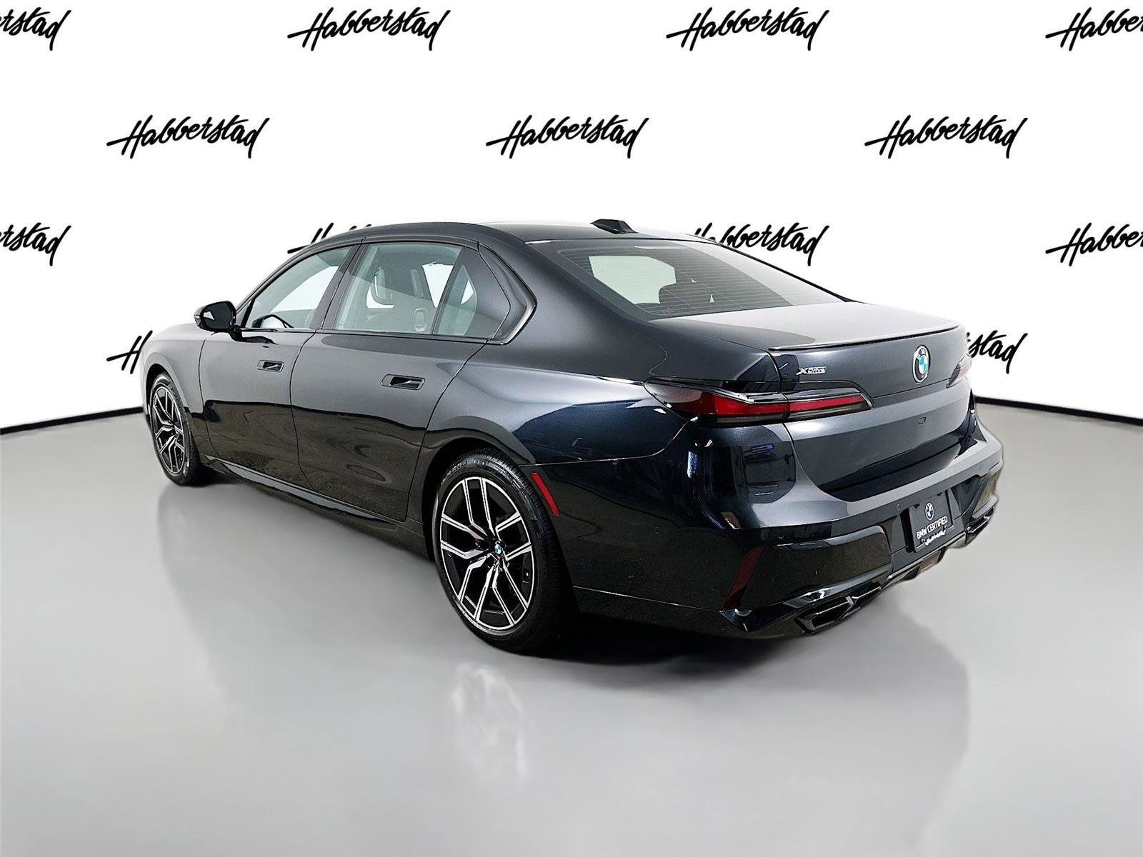 Used 2023 BMW 760i xDrive image 7