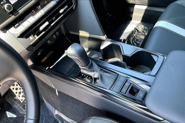 Used 2026 Toyota Camry SE FWD image 12