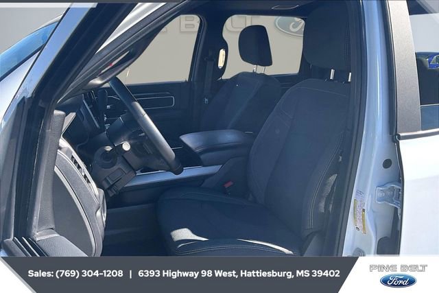 Used 2024 RAM 3500 Big Horn w/ Sport Appearance Package image 19