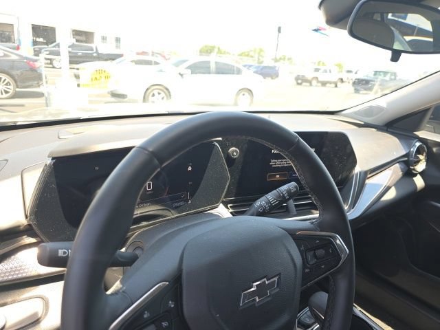 Certified 2025 Chevrolet Trax ACTIV w/ Driver Confidence Package FWD image 15