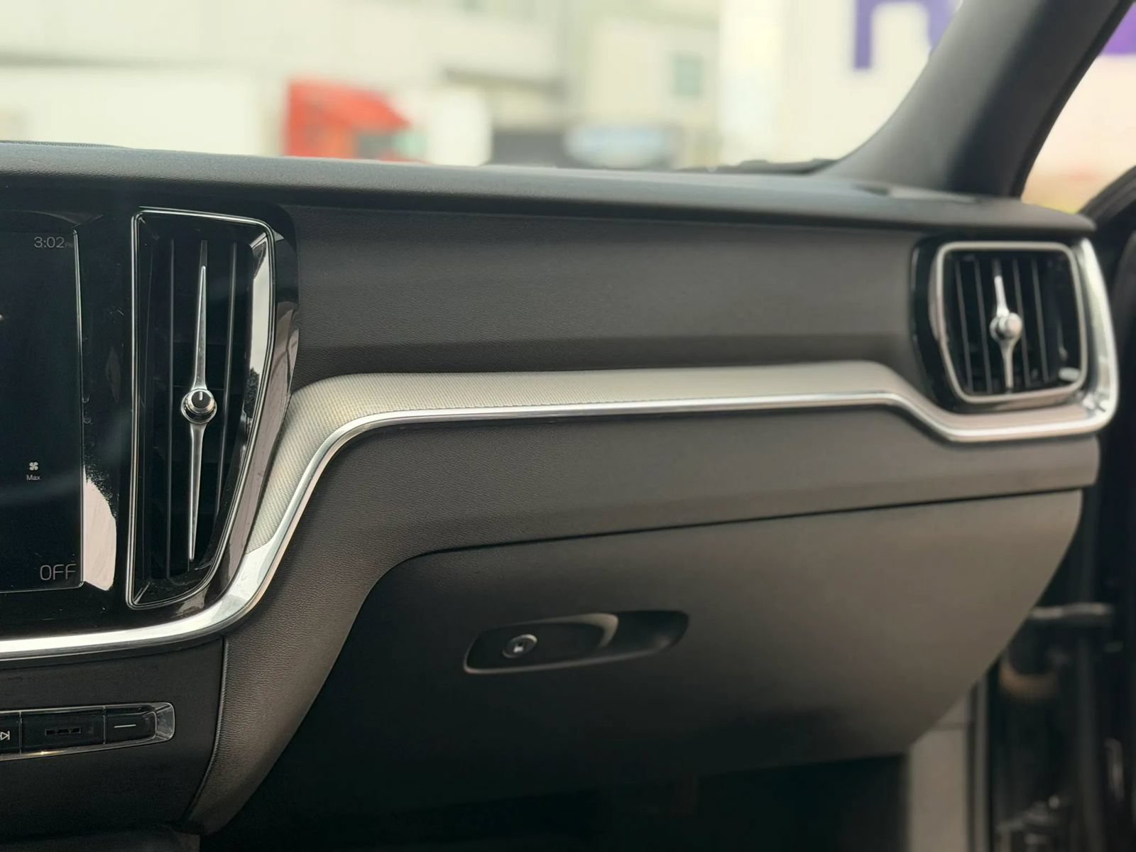 Used 2019 Volvo S60 T5 R-Design FWD image 29