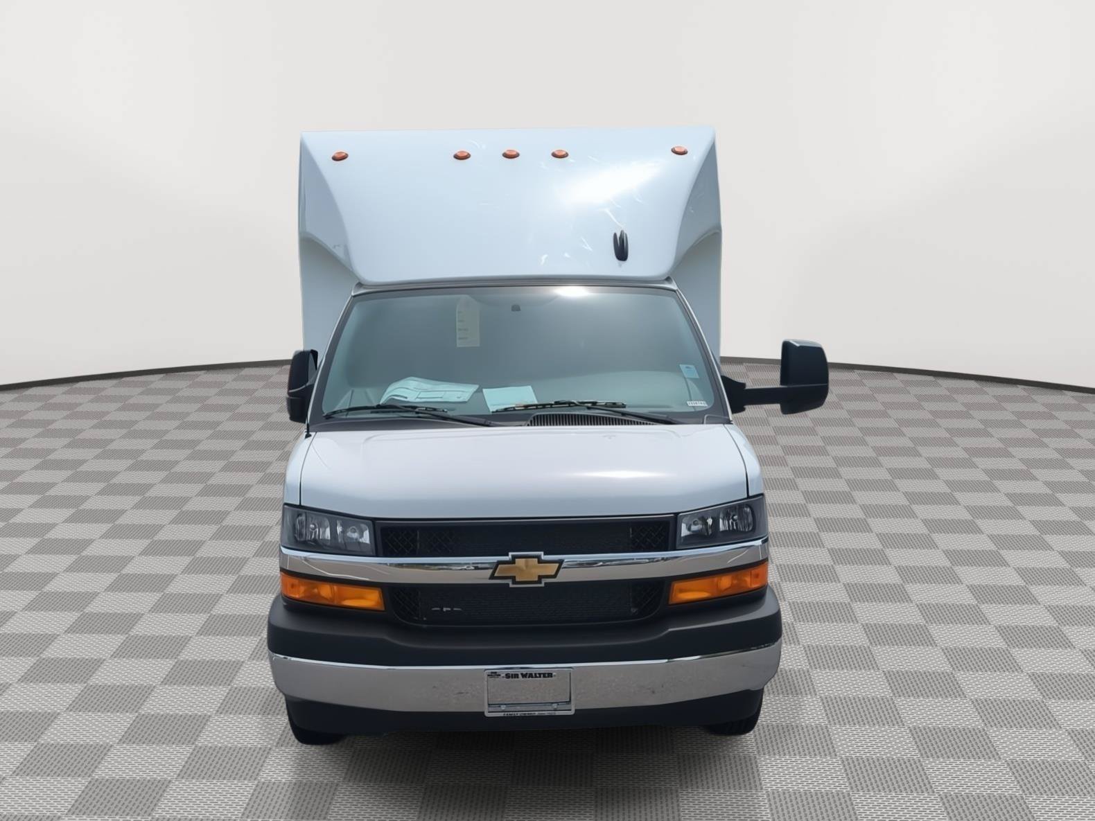New 2025 Chevrolet Express 3500 w/ Power Convenience Package RWD image 9