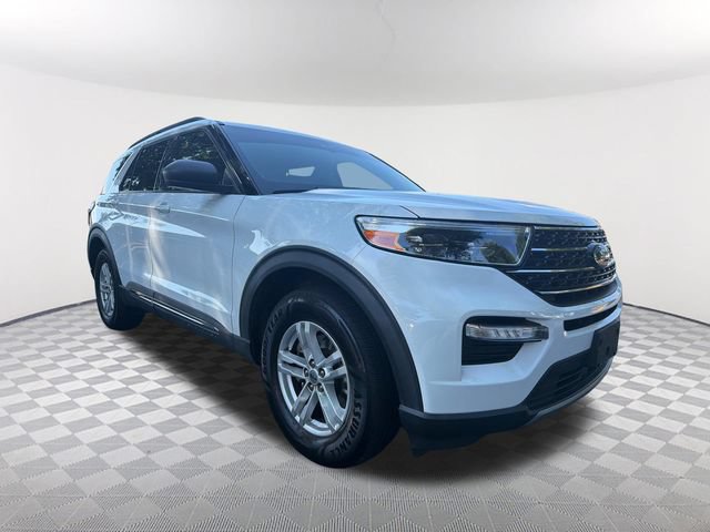 Used 2020 Ford Explorer XLT w/ Equipment Group 202A AWD/4WD image 3