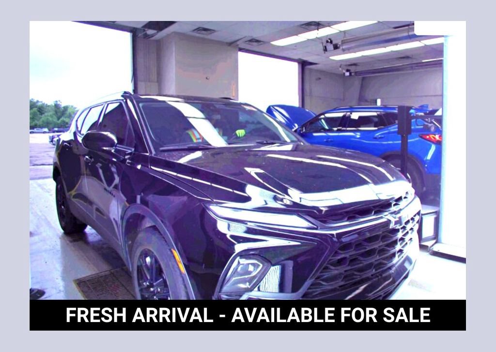 Used 2024 Chevrolet Blazer LT w/ Midnight/Sport Edition FWD video 1
