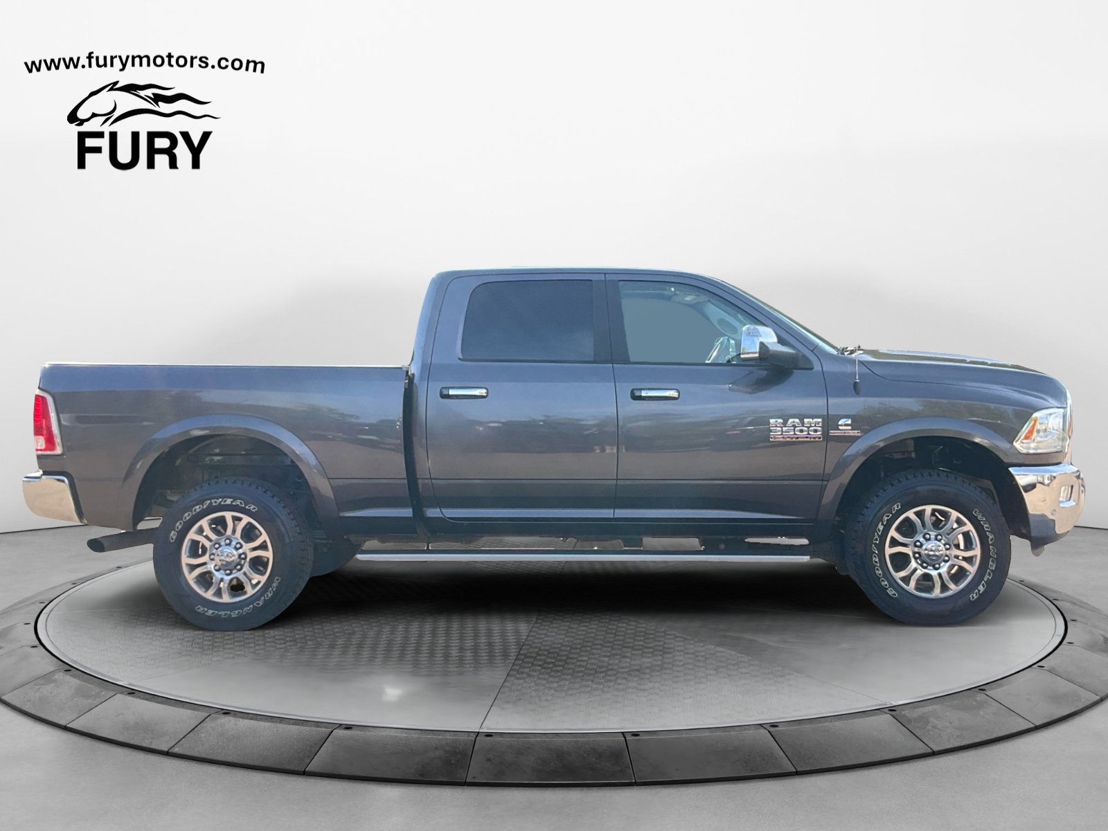 Used 2018 RAM 3500 Laramie AWD/4WD image 3