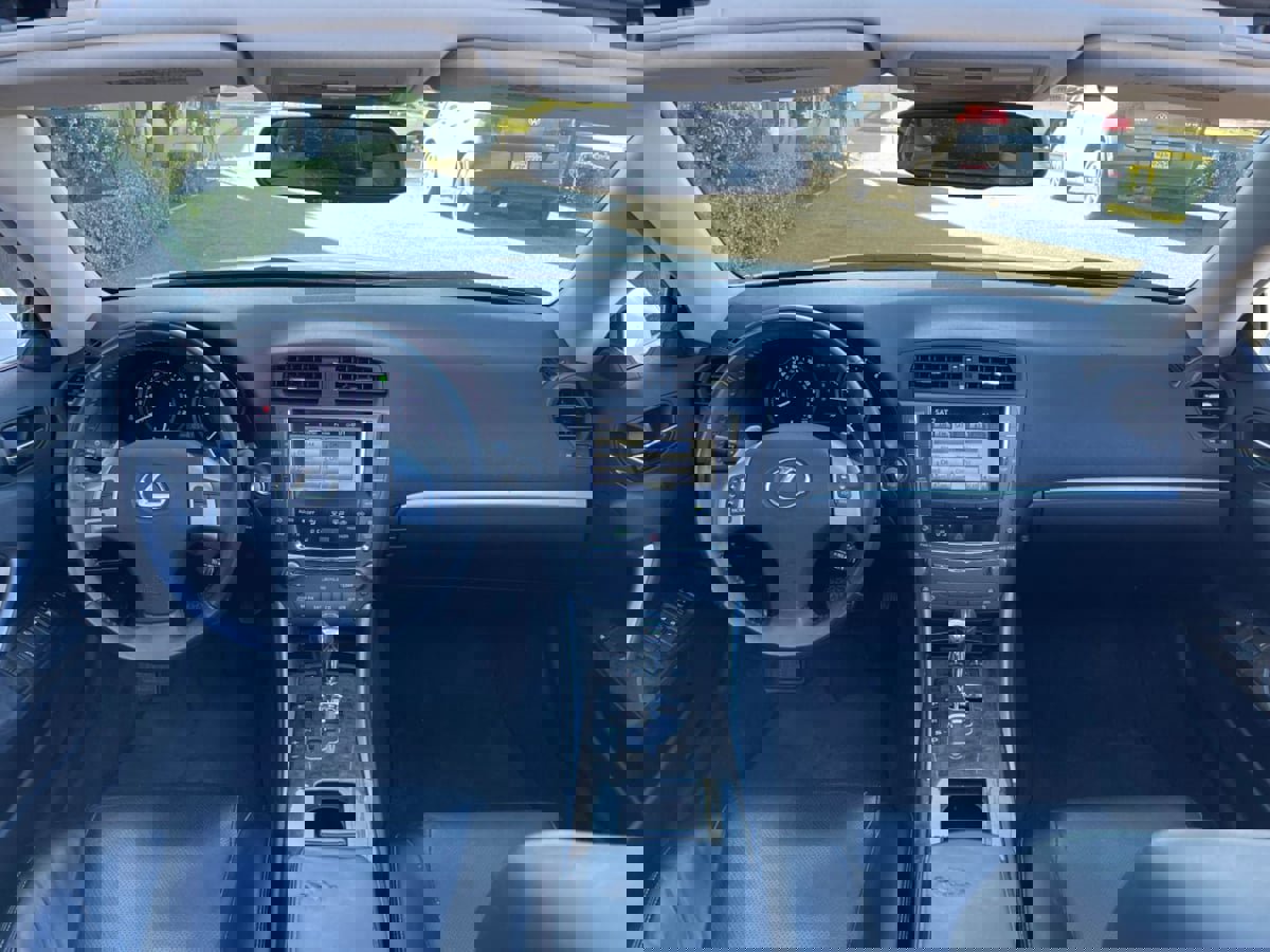 Used 2011 Lexus IS 250C image 12