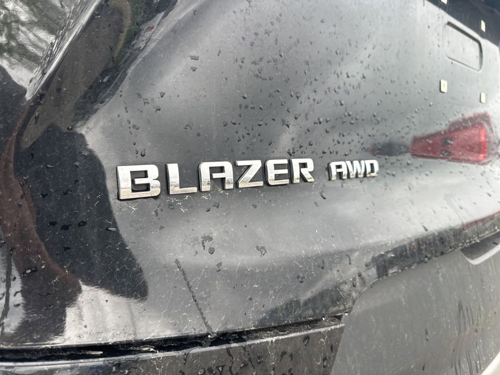 Used 2023 Chevrolet Blazer LT AWD/4WD image 4