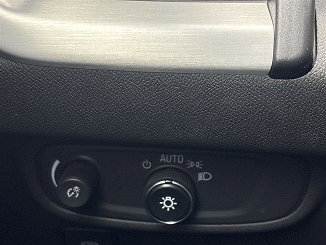 Certified 2021 GMC Terrain SLE w/ Driver Convenience Package image 17