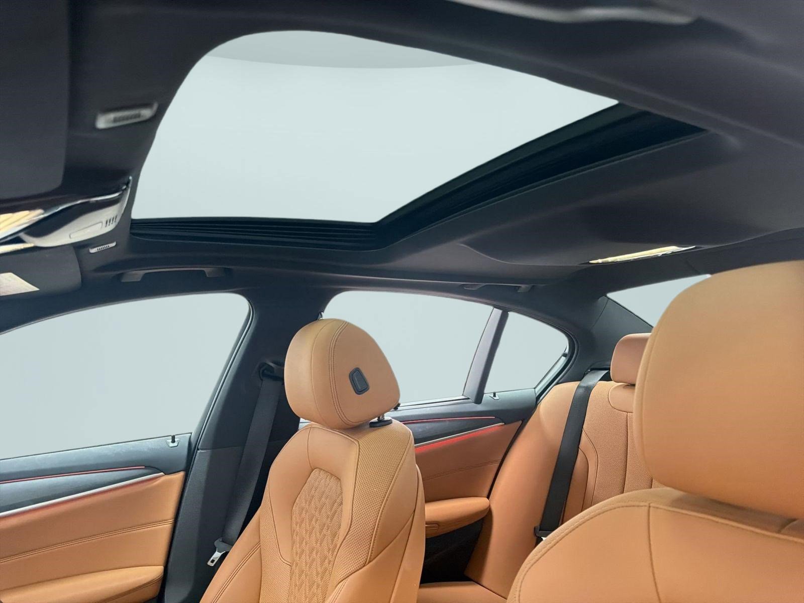 Certified 2023 BMW 530i xDrive w/ Premium Package image 21