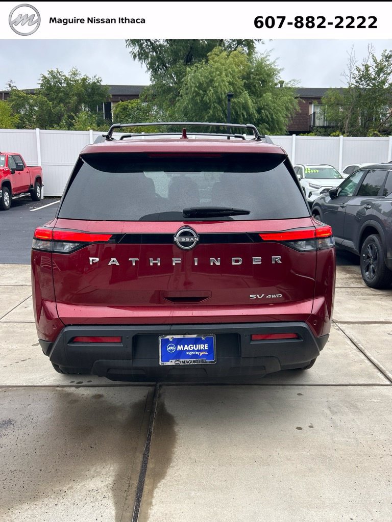 Used 2023 Nissan Pathfinder SV AWD/4WD image 3