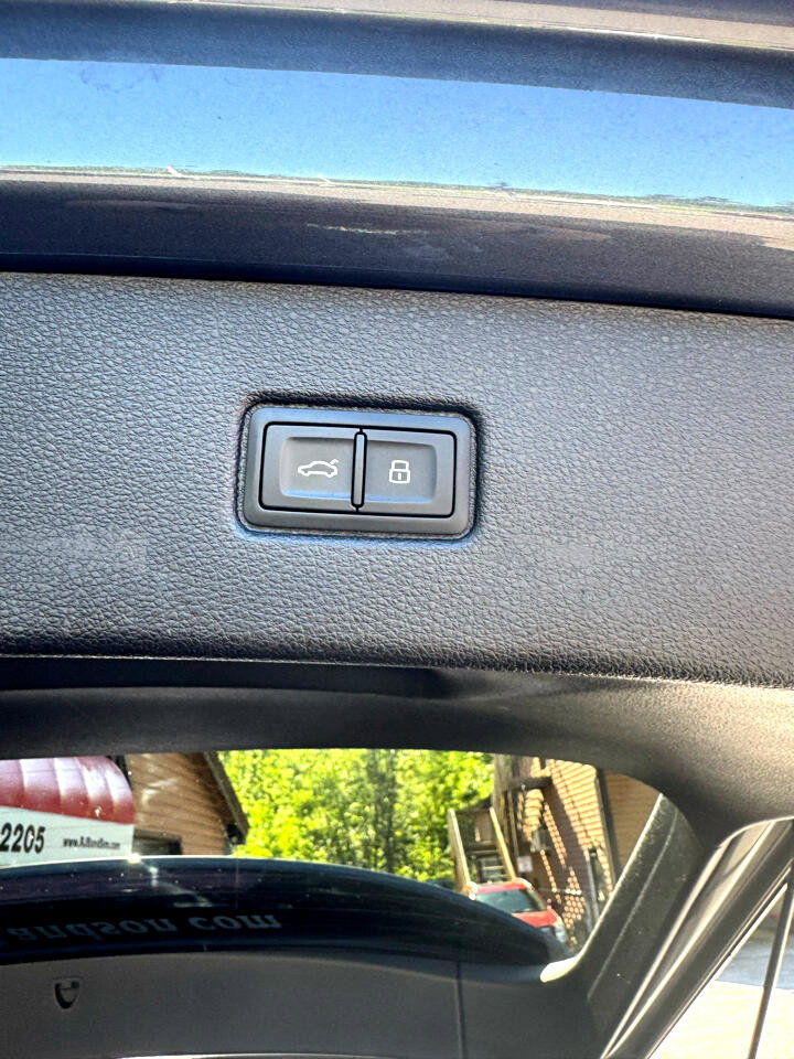 Used 2019 Audi Q7 3.0T Prestige image 22