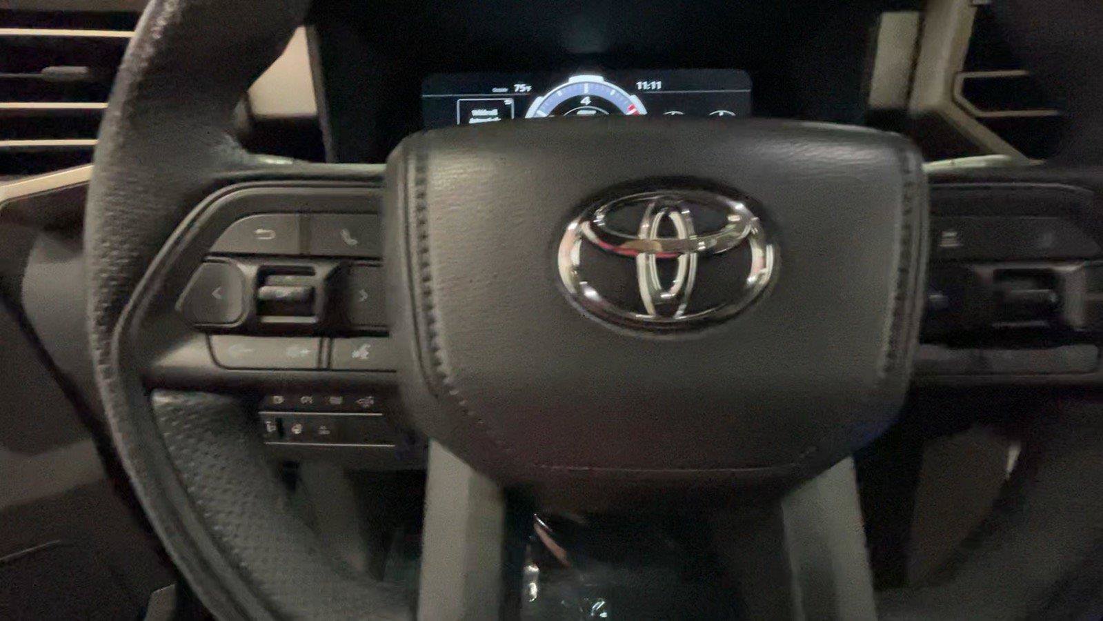 Used 2025 Toyota Sequoia Limited w/ TRD Off-Road Package AWD/4WD image 34
