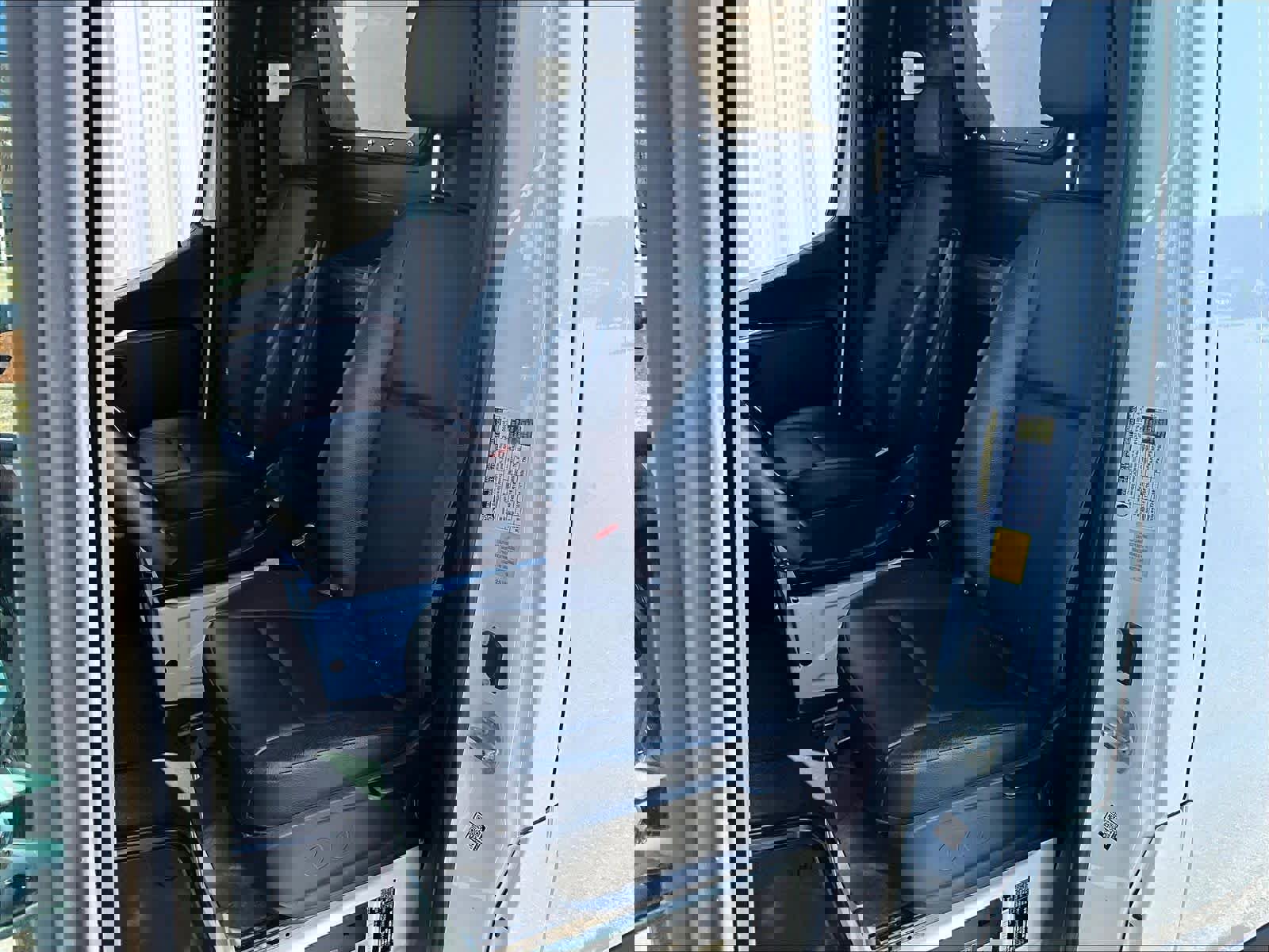 Used 2023 Mercedes-Benz Sprinter 2500 image 10