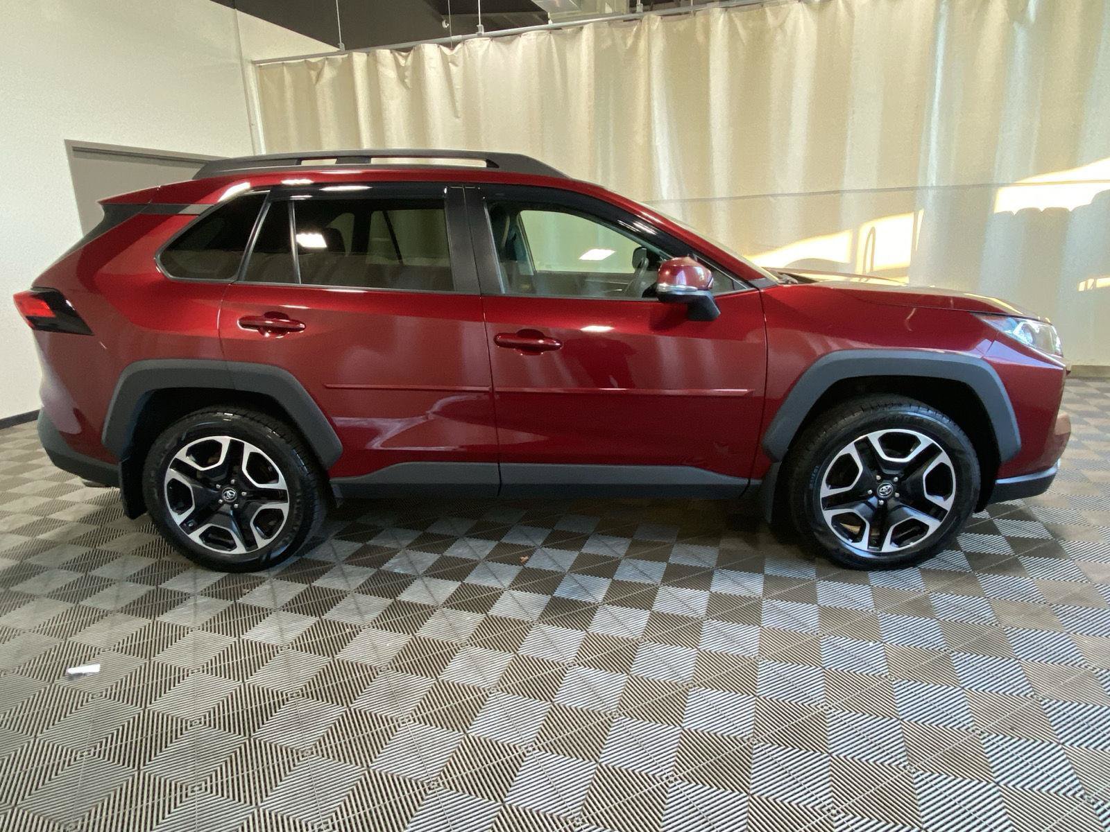 Used 2019 Toyota RAV4 Adventure AWD/4WD image 8